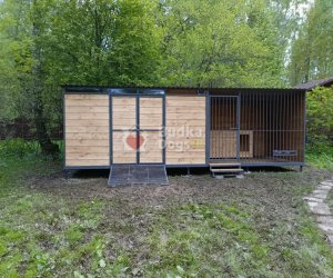 Хозблок (сарай) с вольером для собаки